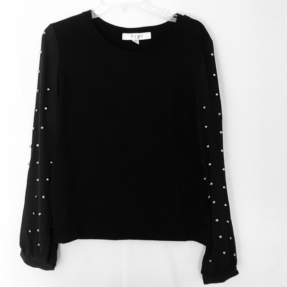 Hype Tops - Hype top with sheer studded sleeves